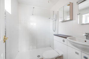 En-Suite- click for photo gallery